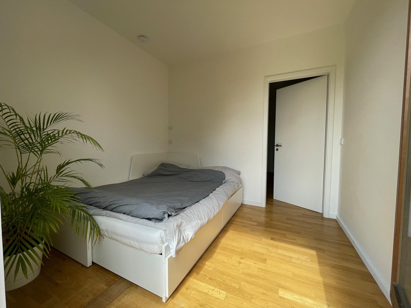 Penthouse appartment mit großer Dachterasse (möbliert) – Berlin – Vorschaubild 11