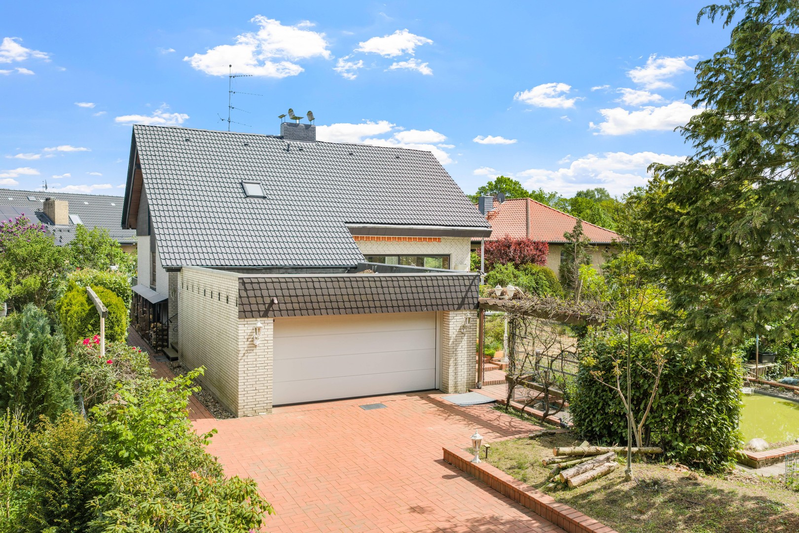 Provisionsfrei: Freistehendes EFH mit Garage & großem Garten – Wedemark – Bild 1 von 22