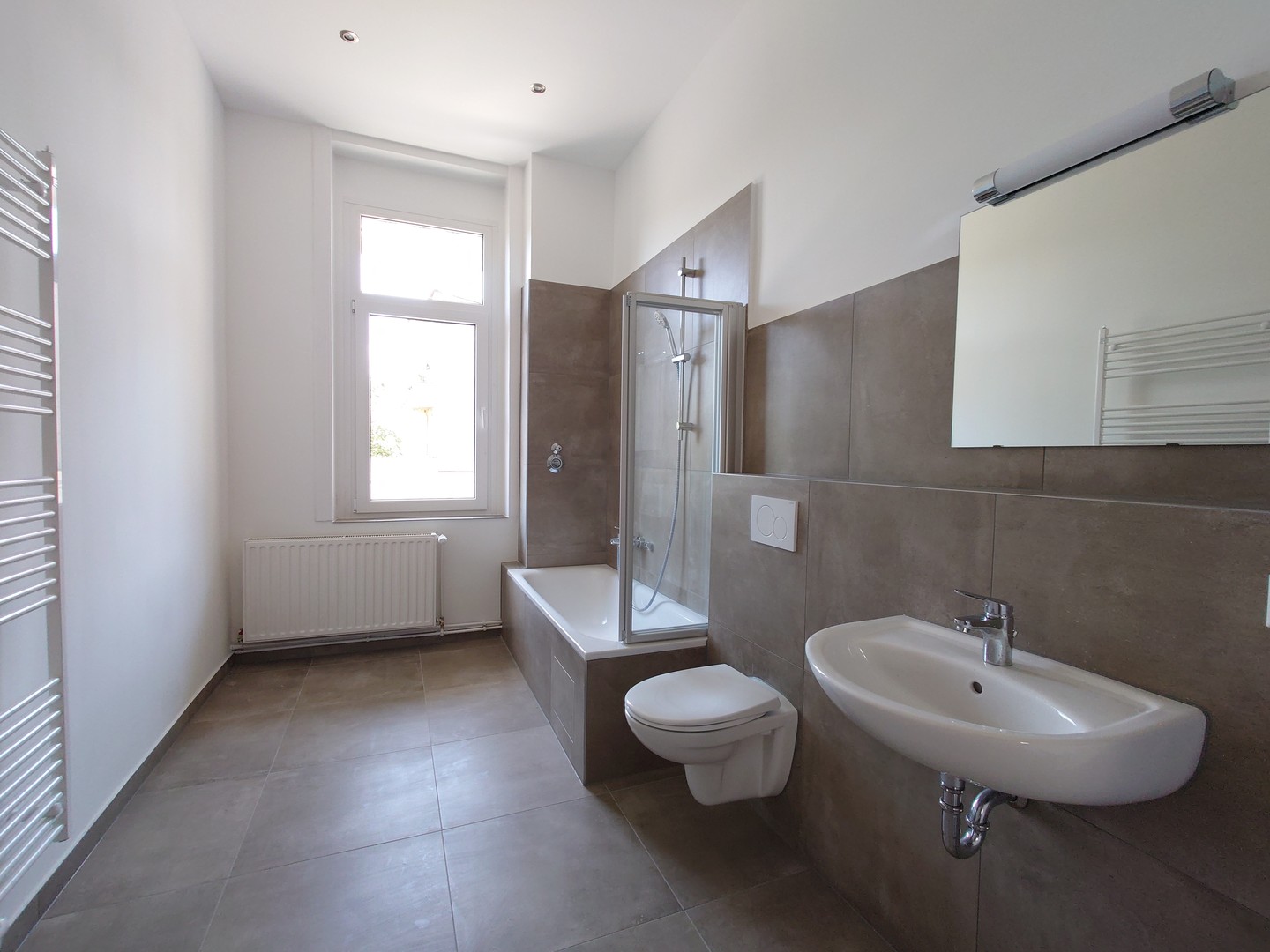 Repäsentative Altbauwohnung top modernisiert mit Balkon – Hannover – Vorschaubild 7