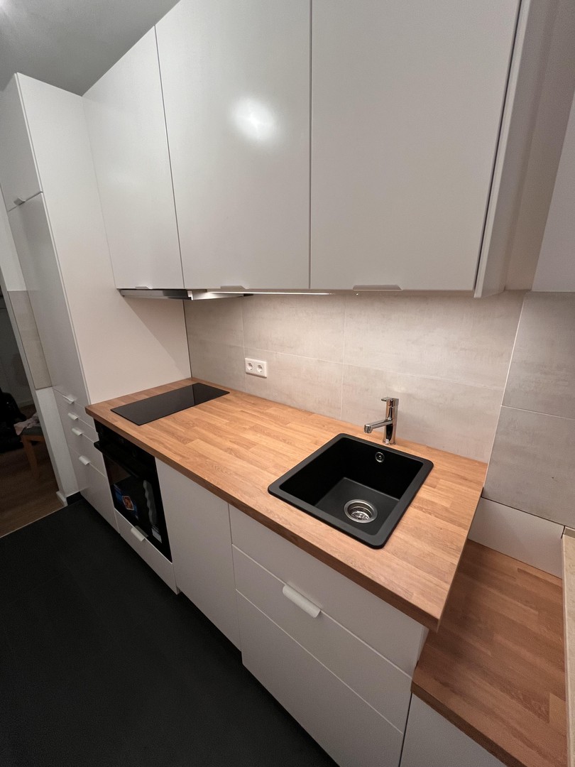 Umfangreich sanierte, helle Wohnung mit Balkon (EK,Waschmaschine,Keller) – Düsseldorf – Vorschaubild 5