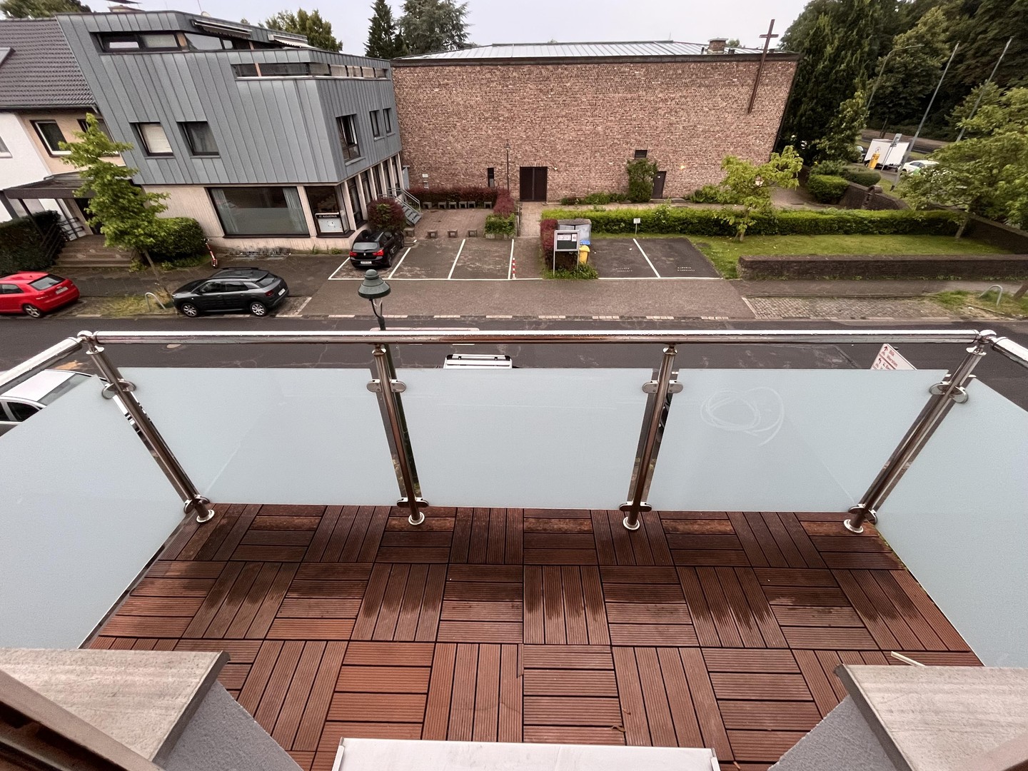 Umfangreich sanierte, helle Wohnung mit Balkon (EK,Waschmaschine,Keller) – Düsseldorf – Vorschaubild 7