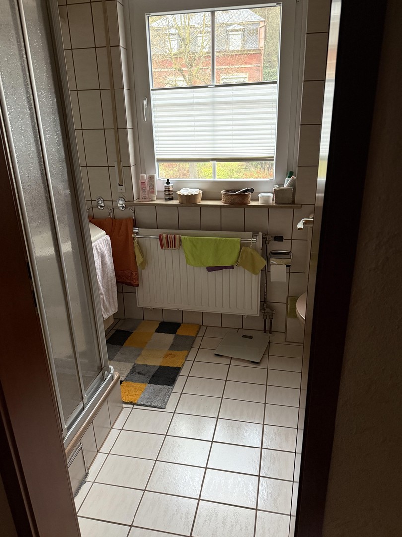 Gepflegtes Reiheneckhaus am ruhigen Stadtrand aber dennoch zentral – Kulmbach – Vorschaubild 14