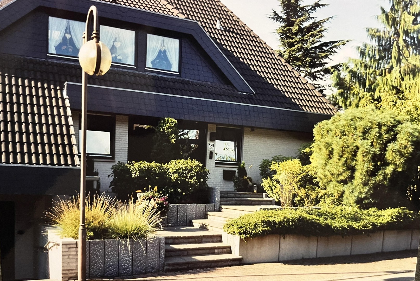 Charmantes Einfamilienhaus mit Ausbaureserve – Helpsen – Bild 1 von 26