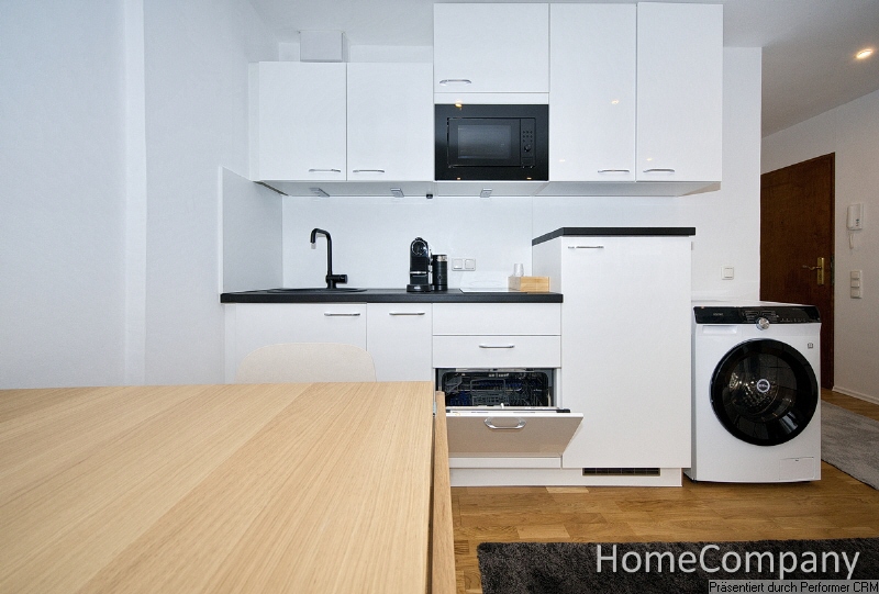 Geschmackvolles Businessapartment mit Wifi und Stellplatz im Zentrum von Düsseldorf – Düsseldorf – Vorschaubild 6