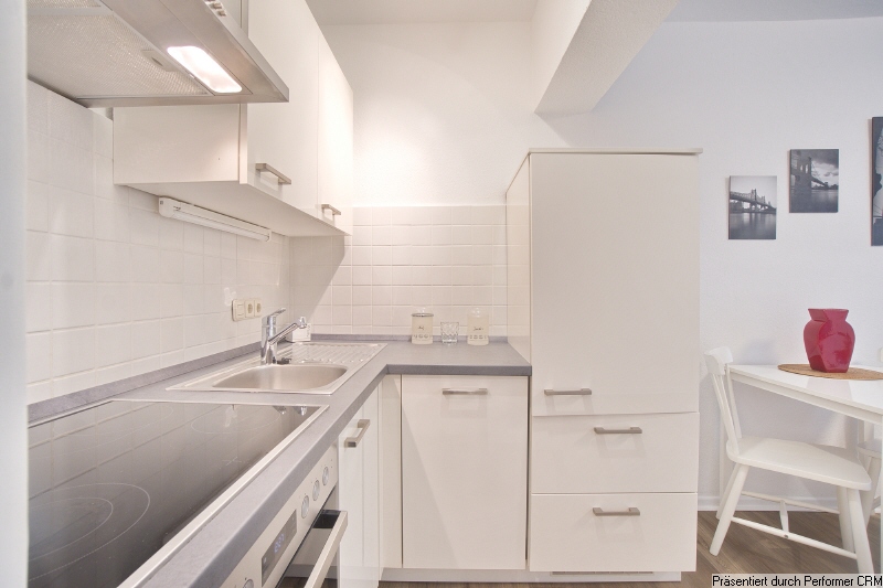 Neu möblierte 2-Zimmer-Wohnung mit Terrasse und Internetzugang im Stadtteil Pempelfort. am Hofgarten. – Düssedorf – Vorschaubild 5
