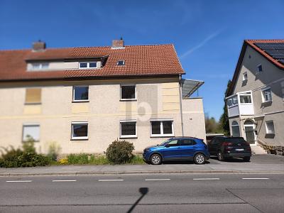 WOHNEN UND VERMIETEN MIT GARTEN UND GARAGE – Coburg – Bild 1 von 6