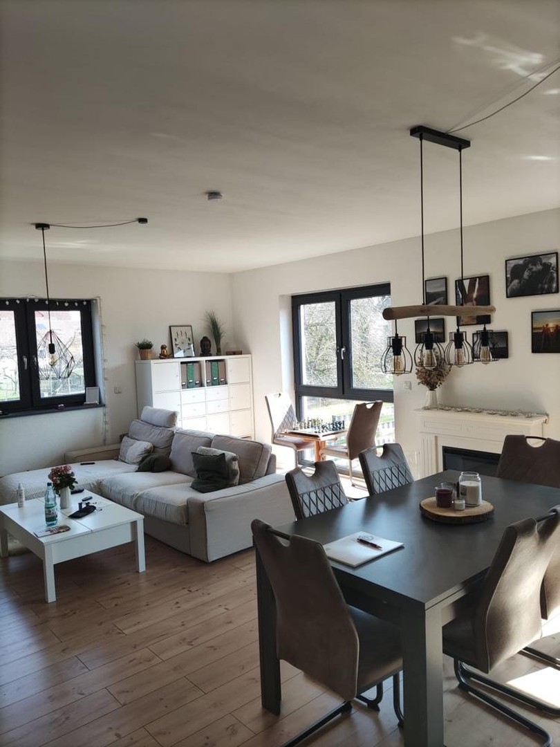 2 Zimmerwohnung mit Einbauküche und Balkon
