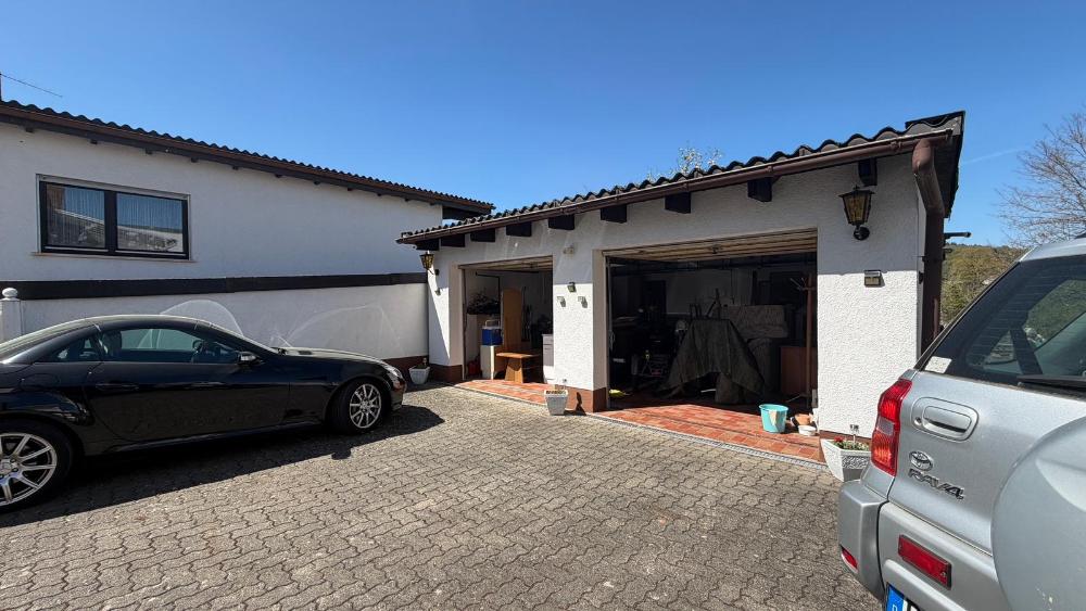 +++Gemütliches Einfamilienhaus mit Panoramablick, Doppelgarage und ebenem, sonnigen Gartengrundstück, sofort verfügbar+++ – Waldfischbach – Vorschaubild 4