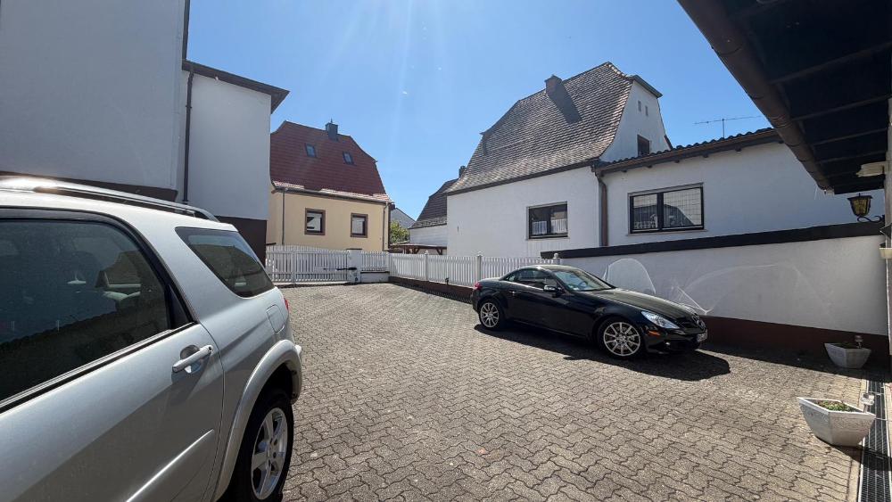 +++Gemütliches Einfamilienhaus mit Panoramablick, Doppelgarage und ebenem, sonnigen Gartengrundstück, sofort verfügbar+++ – Waldfischbach – Vorschaubild 5