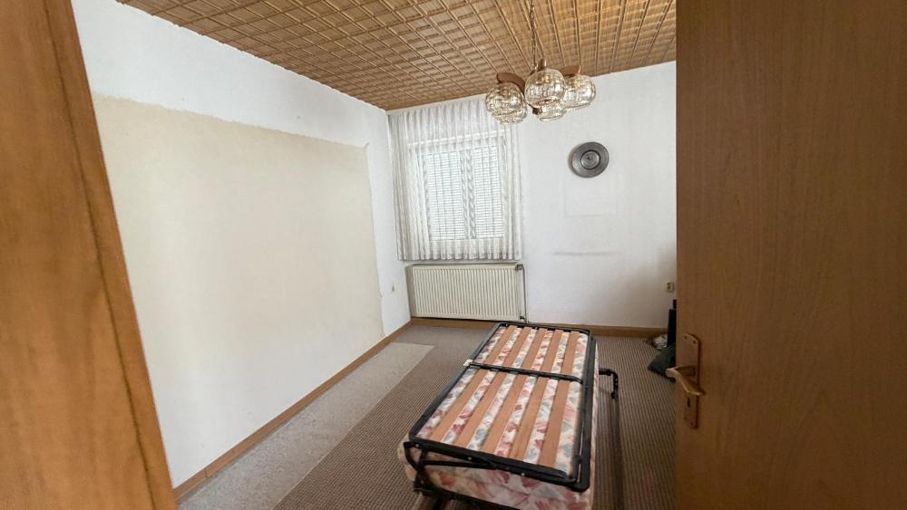+++Gemütliches Einfamilienhaus mit Panoramablick, Doppelgarage und ebenem, sonnigen Gartengrundstück, sofort verfügbar+++ – Waldfischbach – Vorschaubild 15