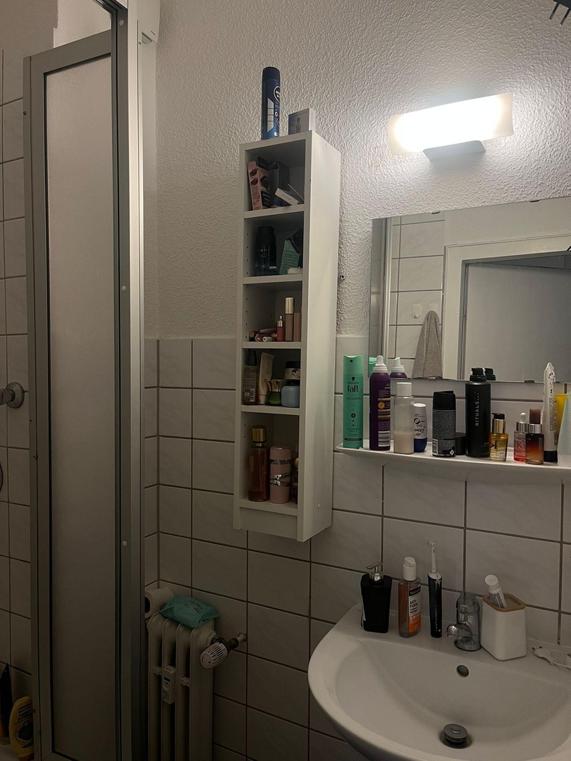 Zentrale 2 Zimmerwohnung mit Bad und WC – Wuppertal – Vorschaubild 8