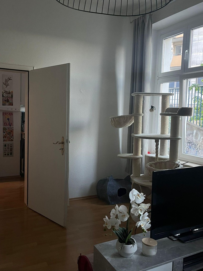 Zentrale 2 Zimmerwohnung mit Bad und WC – Wuppertal – Vorschaubild 9