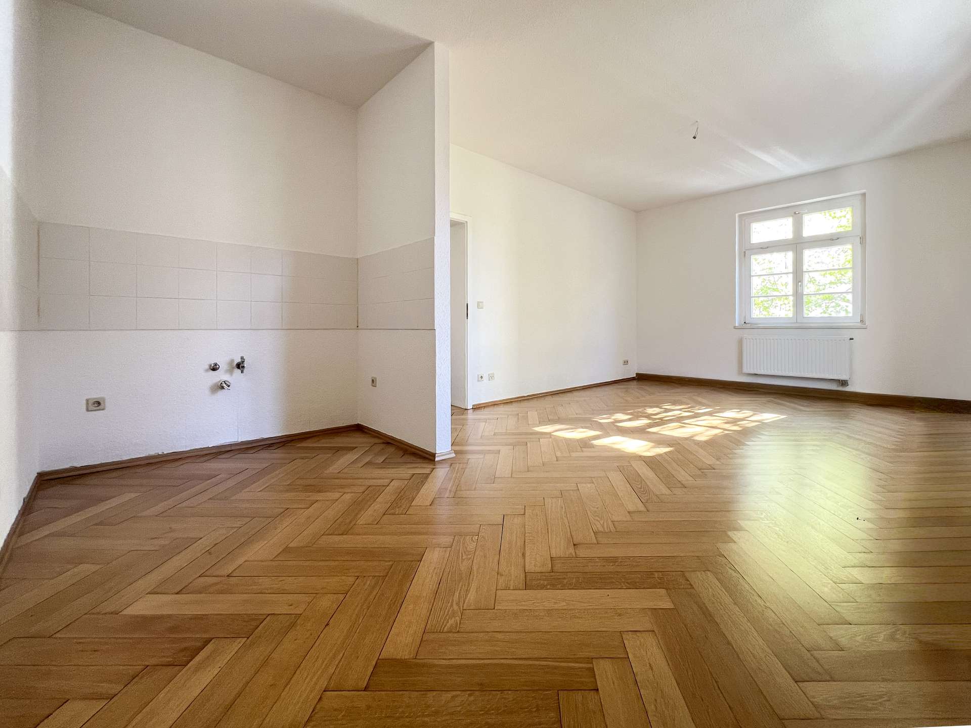 Helle 3-RW frisch saniert | Fischgrätenparkett | *sofort bezugsfrei* – Leipzig – Vorschaubild 11