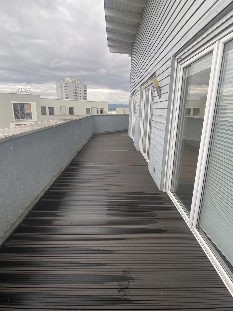 Sonnige Penthousewohnung mit Küche - 3 ZKB mit Terrasse, Keller und 2 x Stellplatz – Frankfurt – Vorschaubild 27