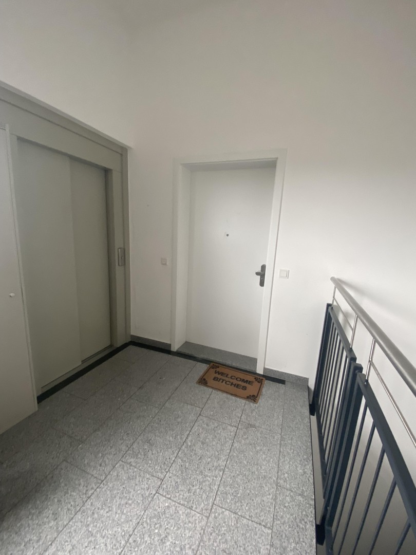 Sonnige Penthousewohnung mit Küche - 3 ZKB mit Terrasse, Keller und 2 x Stellplatz – Frankfurt – Vorschaubild 45