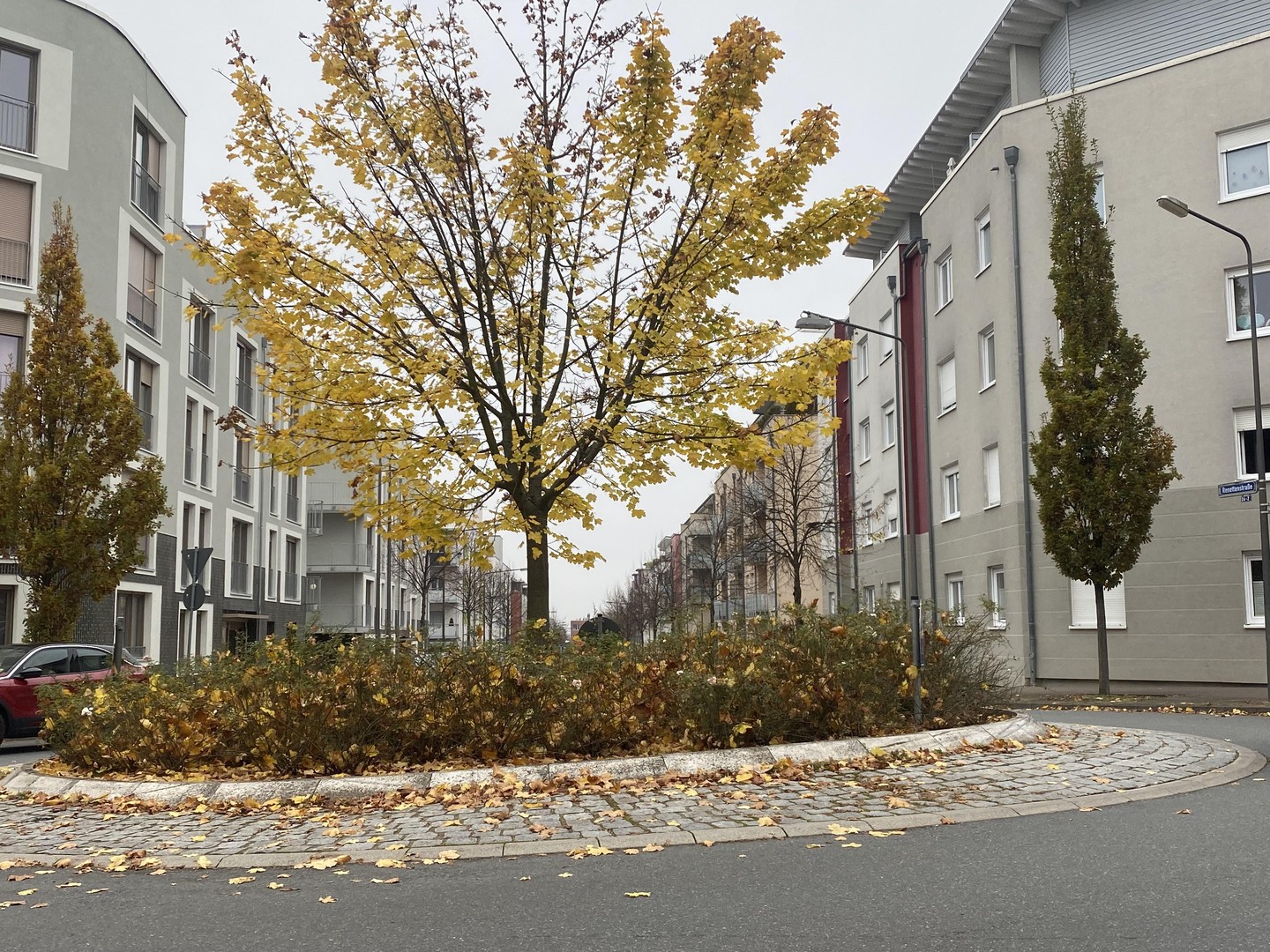 Sonnige Penthousewohnung mit Küche - 3 ZKB mit Terrasse, Keller und 2 x Stellplatz – Frankfurt – Vorschaubild 48