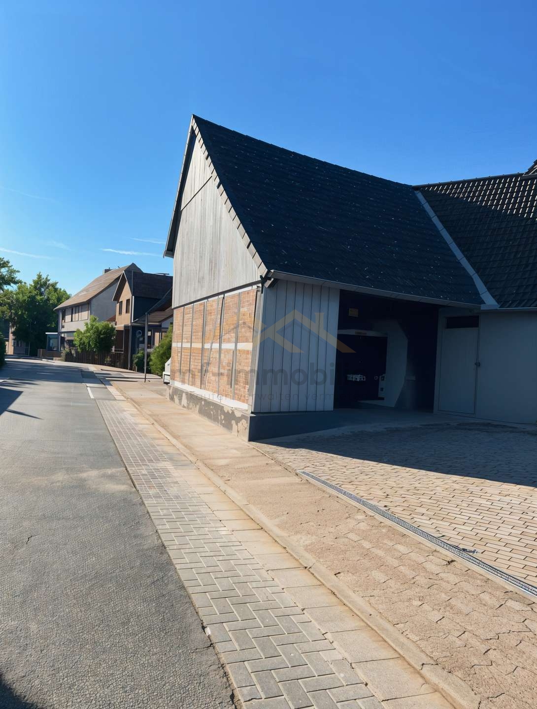 Mehrfamilienhaus mit 5 Wohnungen, mit Potenzial zur Aufteilung – Lehre – Vorschaubild 3