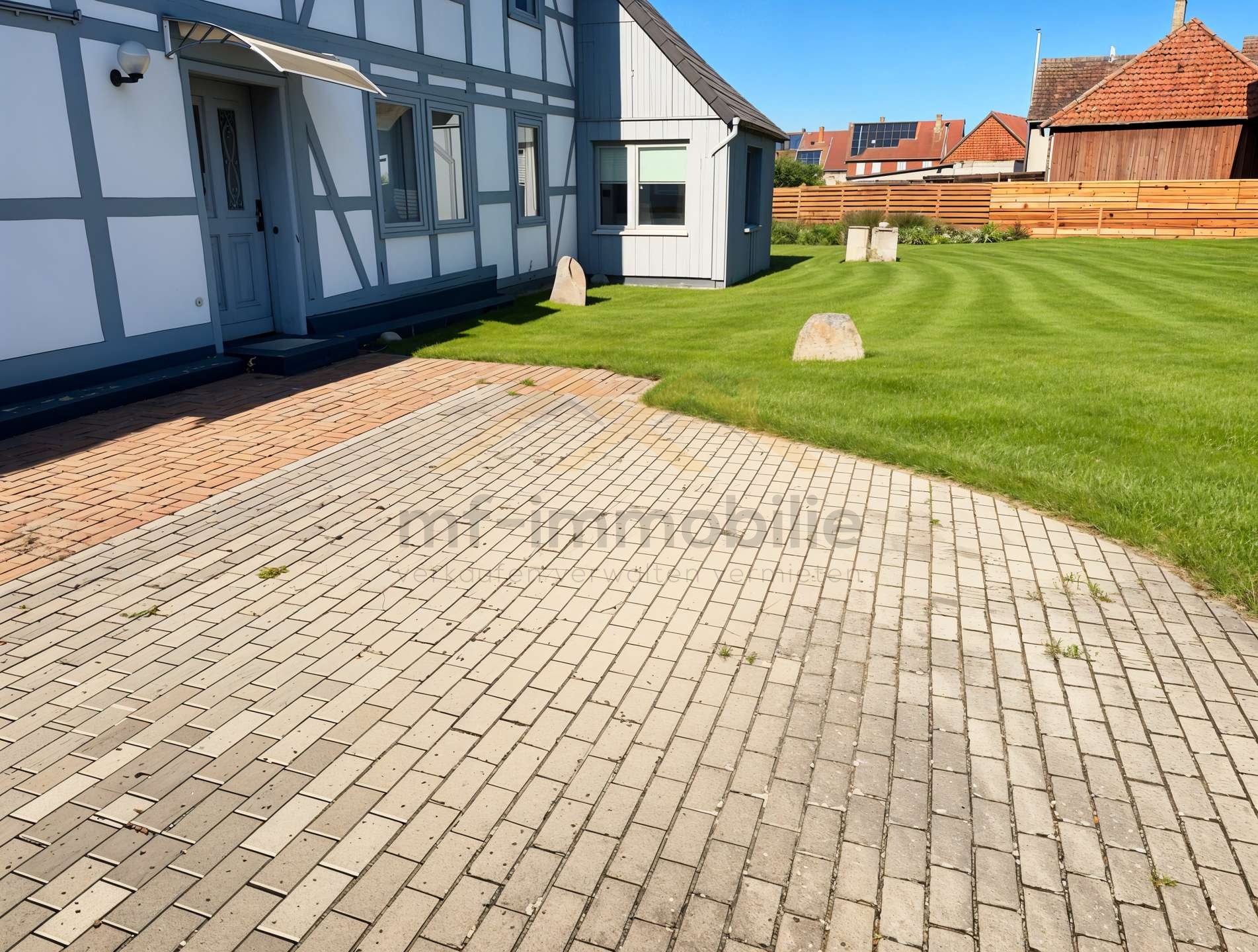 Mehrfamilienhaus mit 5 Wohnungen, mit Potenzial zur Aufteilung – Lehre – Vorschaubild 5