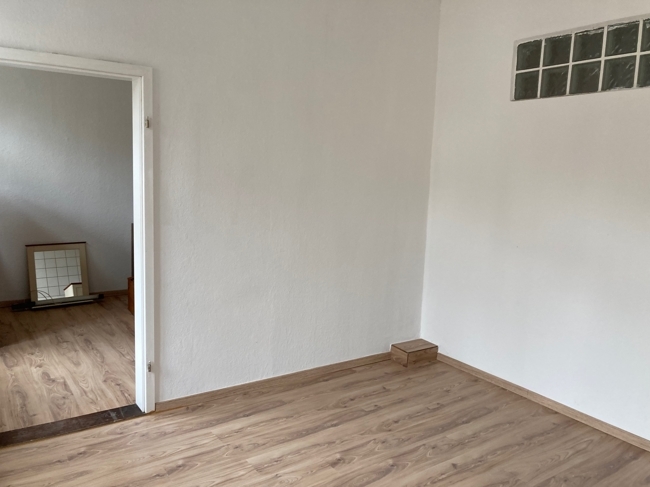 +++5 Zimmer-Wohnung mit zwei Bädern im sanierten Altbau+++ – Leipzig / Volkmarsdorf – Vorschaubild 12
