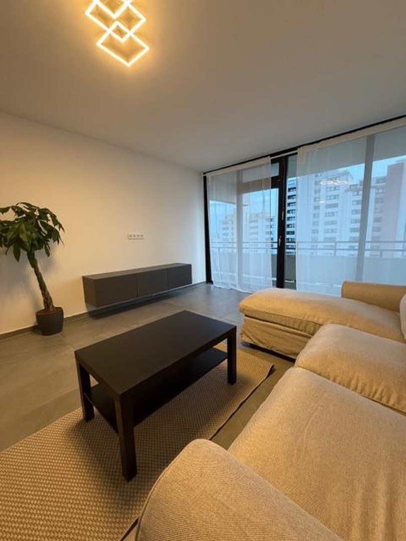 Möblierte 2-Zimmer-Wohnung mit TG-Stellplatz zu verkaufen – Wiesbaden – Bild 1 von 20