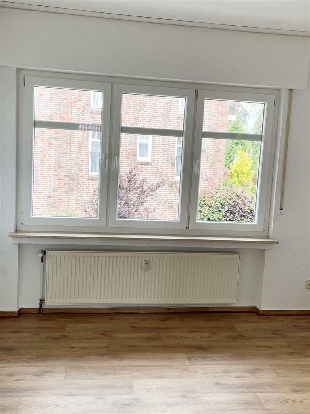 Lichtdurchflutete 3,5-Zimmer-Obergeschosswohnung in Haselünne verfügbar – Haselünne – Vorschaubild 2