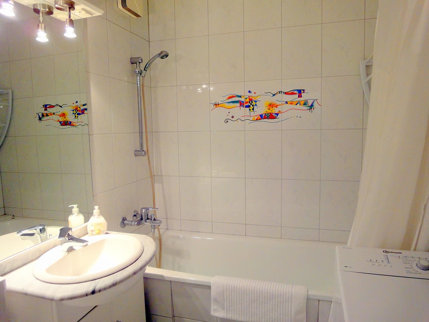 Zuvermieten Liebe Wohnung ,EBK,KELLER< – Berlin – Vorschaubild 8