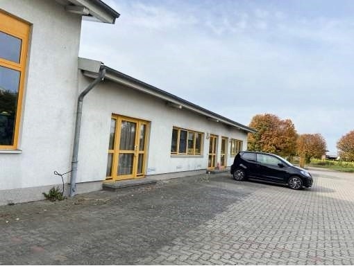 Lager-/Produktionshallen mit Ausstellungs-/Verwaltungsgebäude sowie landw. Flächen auf ca. 46.000 m² – Waren (Müritz) / Alt Falkenhagen – Vorschaubild 11