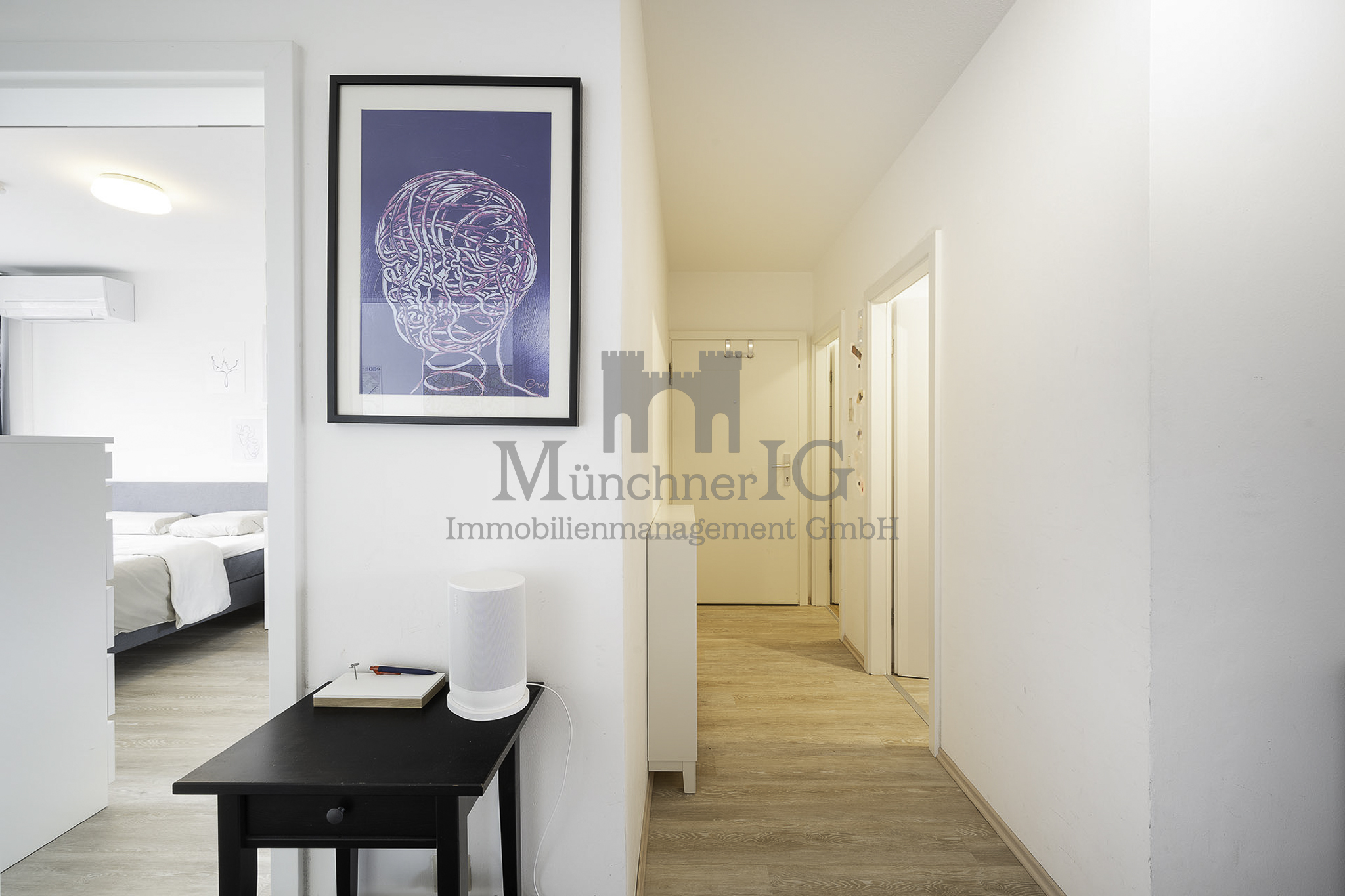 Münchner IG: Traumwohnung mit Swimming Pool & 1.500 qm großen Garten in begehrter Lage! – München – Vorschaubild 3