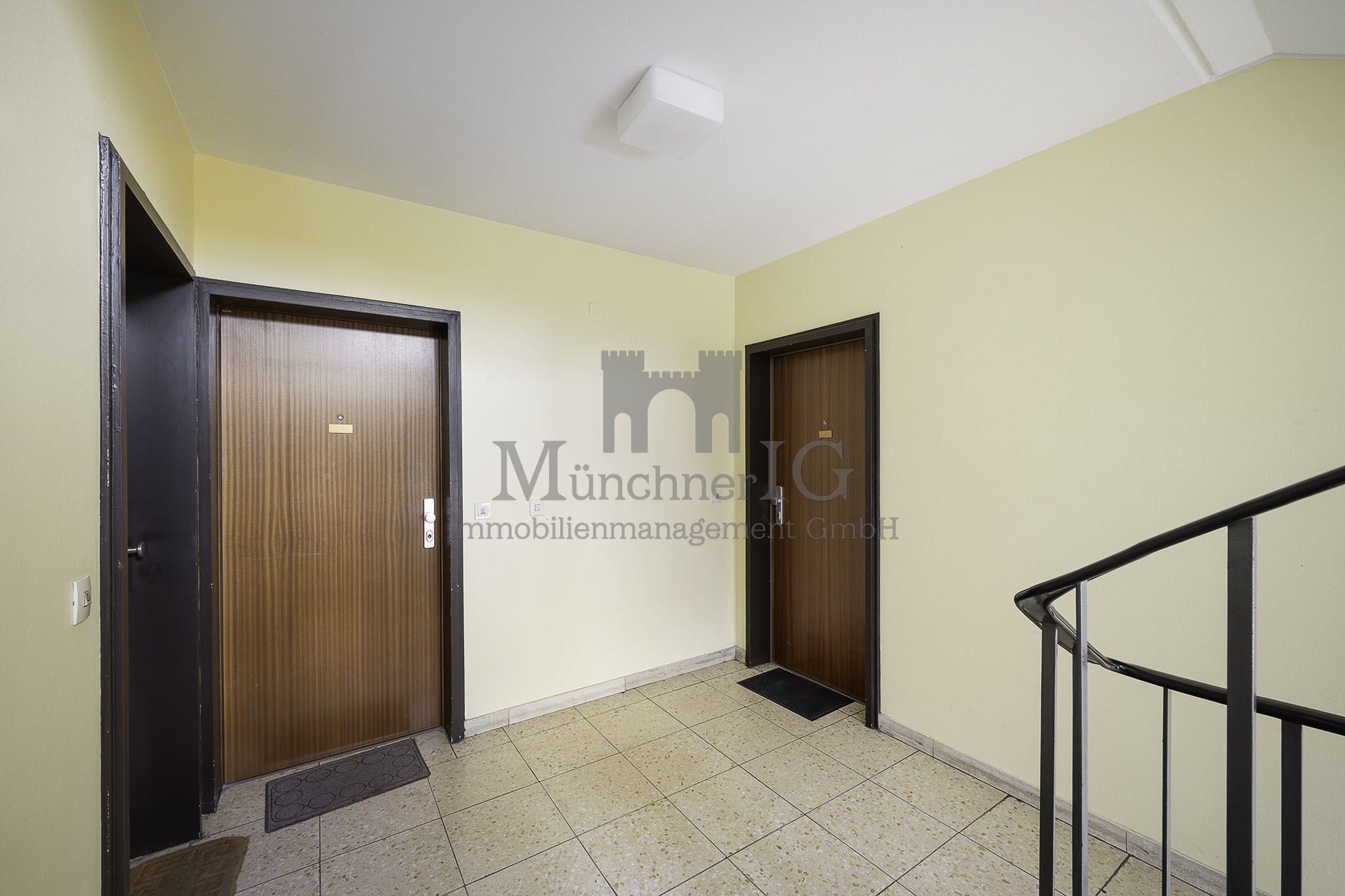 Münchner IG: Traumwohnung mit Swimming Pool & 1.500 qm großen Garten in begehrter Lage! – München – Vorschaubild 15