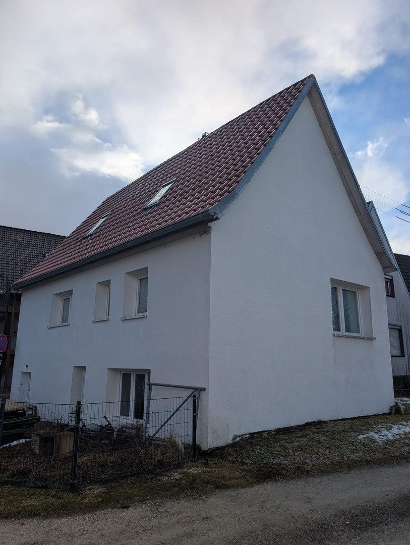 Schickes Einfamilienhaus mit Gestaltungspotential – Münsingen-Trailfingen – Vorschaubild 2