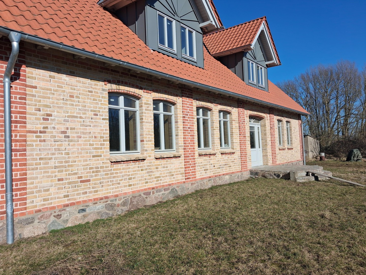 Außergewöhnliches Wohnhaus in freier Natur – Behren-Lübchin – Vorschaubild 2