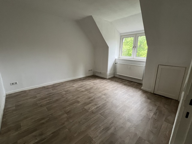 Ruhiges Wohnen - 2 Zimmerdachgeschosswohnung sucht Nachmieter! – Nortorf – Vorschaubild 3