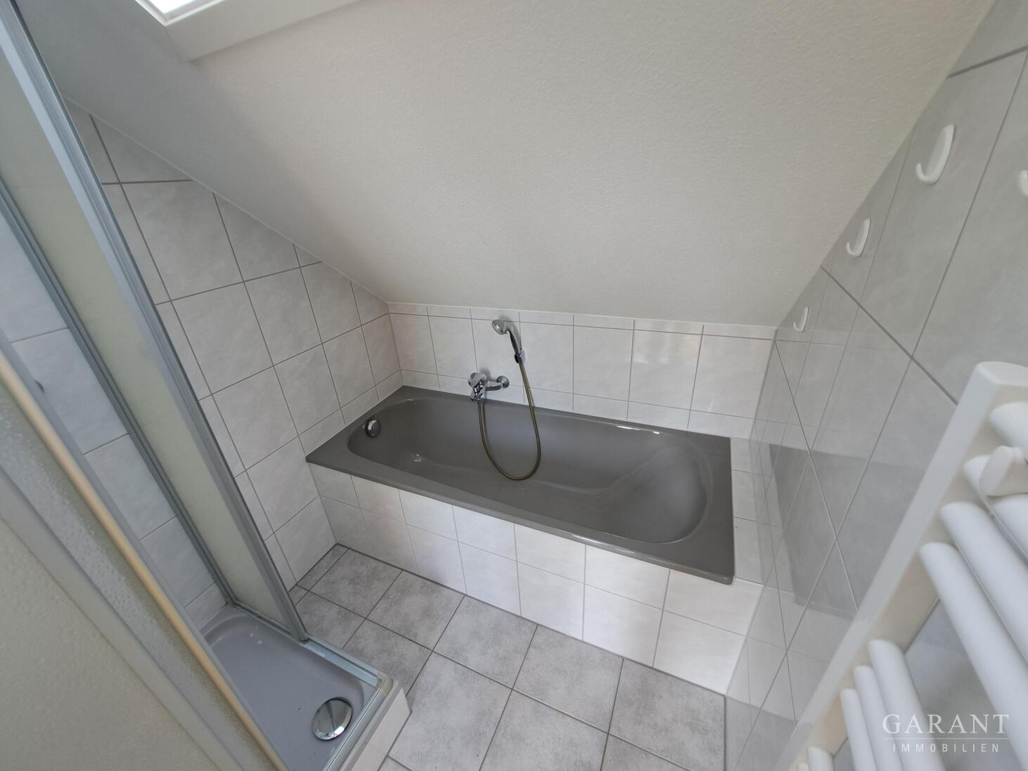 Ortsrandlage - ruhiges Wohngebiet - großer Garten! – Schorndorf – Vorschaubild 6