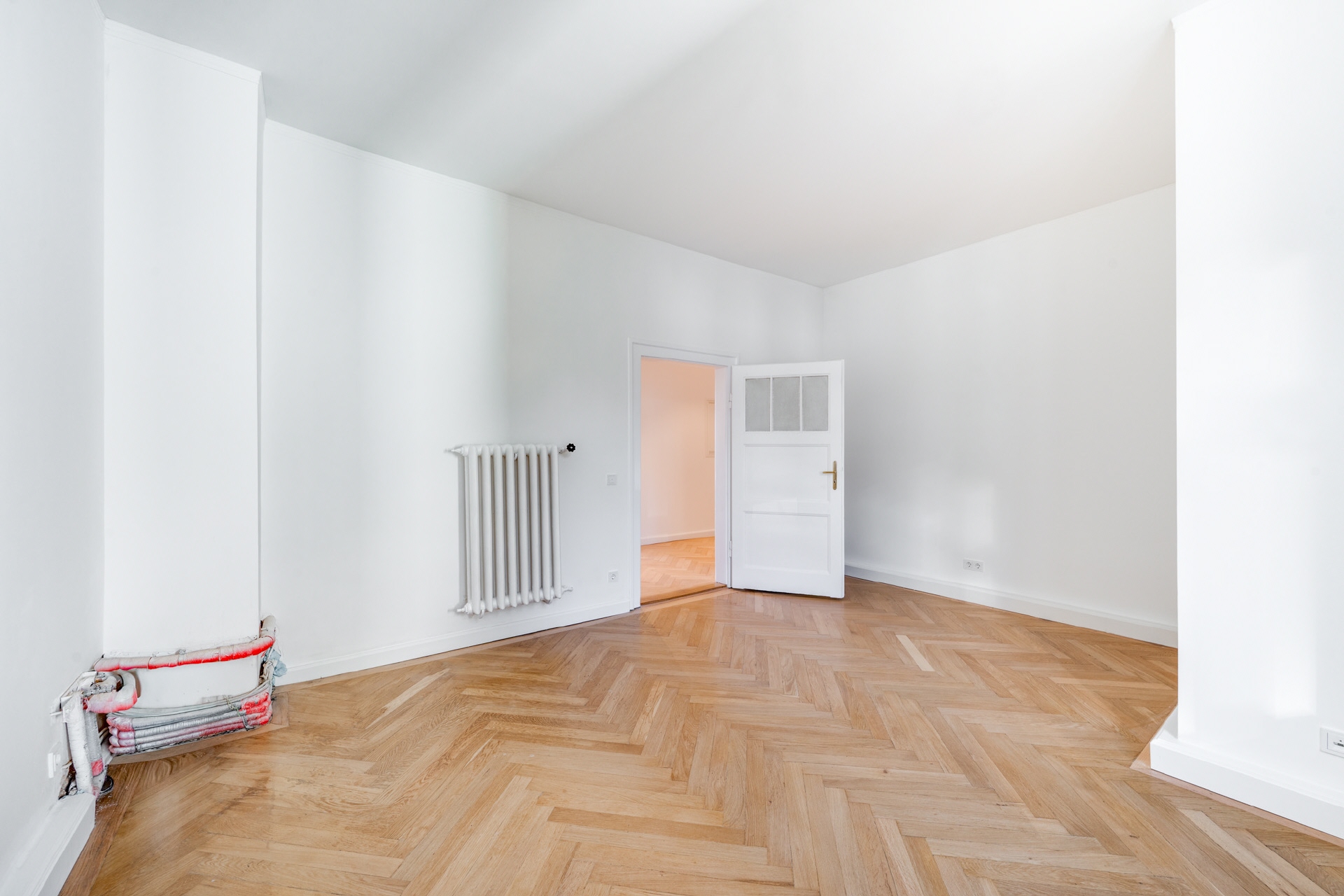 Parkblick hinter dem Prinzregententheater - Eleganter Altbau mit Stuck, edlem Parkett & hohen Decken – München – Vorschaubild 13