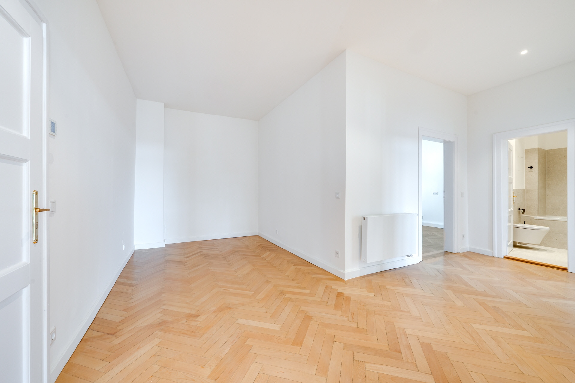 Parkblick hinter dem Prinzregententheater - Eleganter Altbau mit Stuck, edlem Parkett & hohen Decken – München – Vorschaubild 14