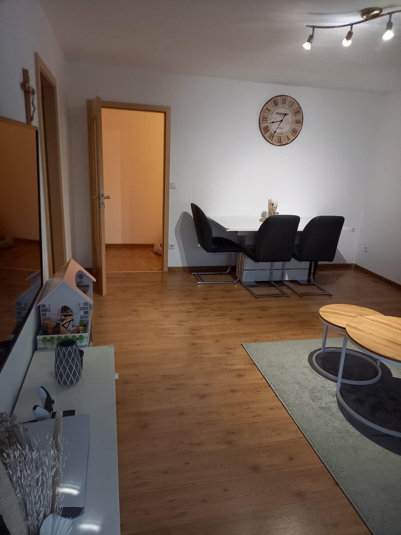 Helle,schöne Wohnung mit Balkon in Geislingen – Geislingen – Vorschaubild 2