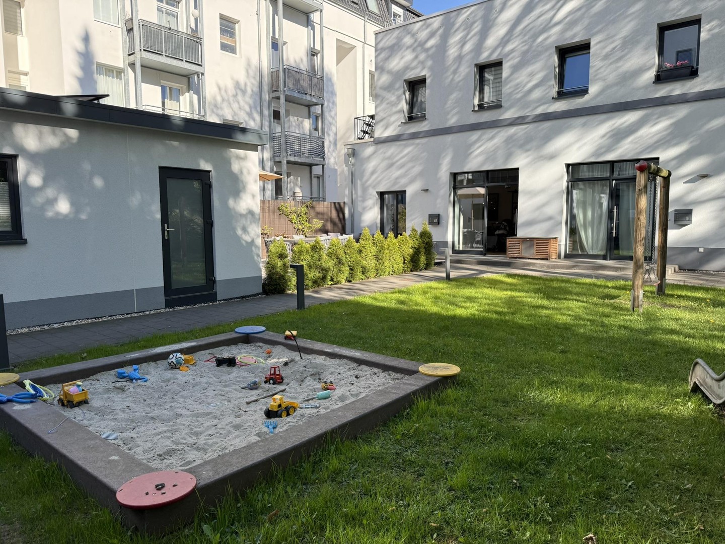 Urban wohnen mit Gartenflair – großzügige 3,5 Zimmer in Eilbek mit eigenem Parkplatz – Hamburg – Vorschaubild 18