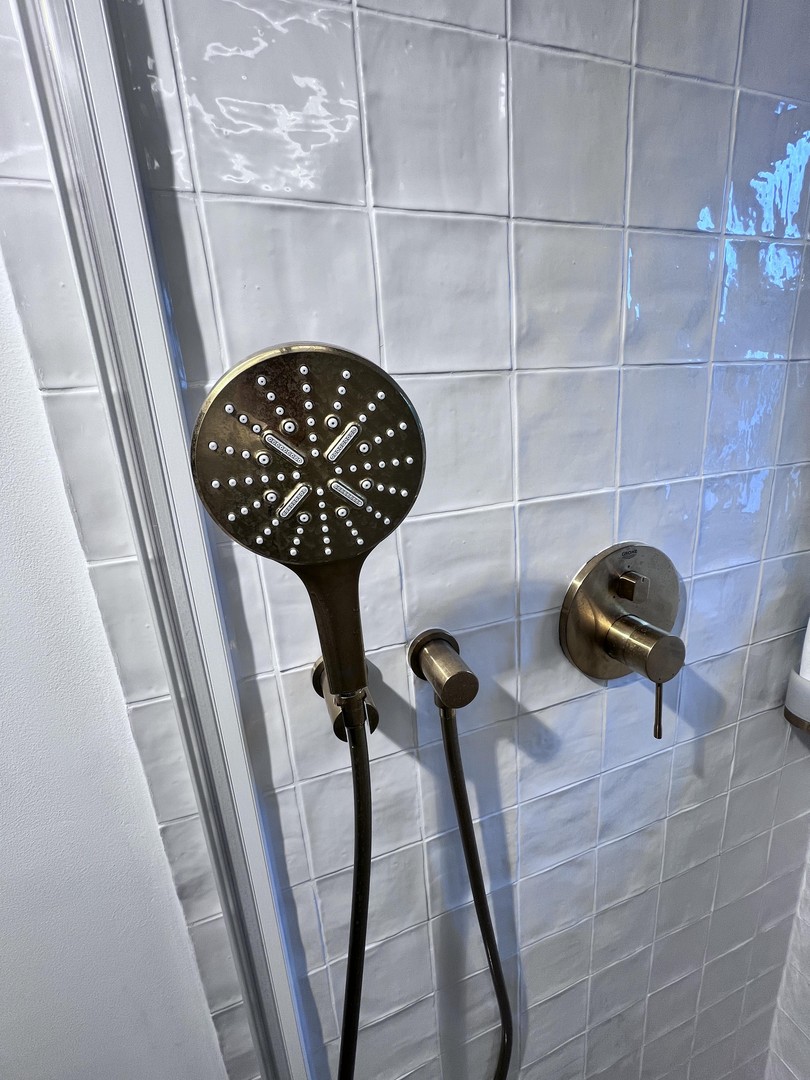mobliertes luxus WG Zimmer am Olympiapark Schwabing – München – Vorschaubild 11