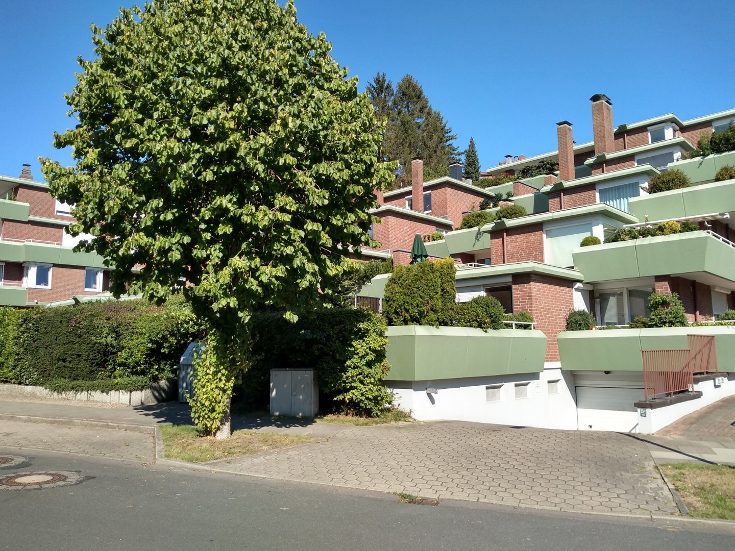 1,5 Zi.-Whg, direkt am Stadtpark, in exklusiver Anlage mit großem Balkon, renoviert