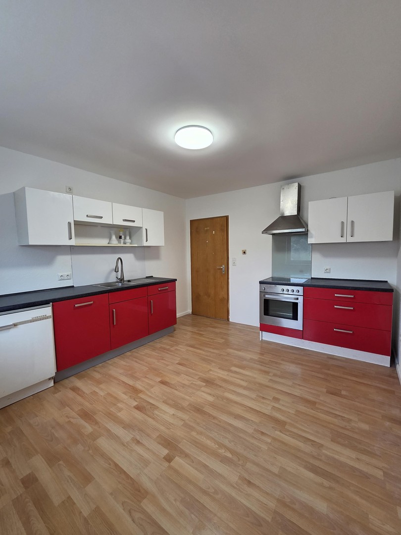 Großzügige, frisch renovierte Maisonette-Wohnung mit 5 Zimmern, 3 Bädern & Balkon – Arnstein – Vorschaubild 2