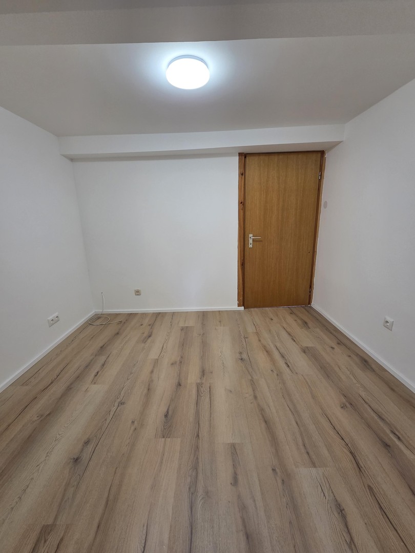 Großzügige, frisch renovierte Maisonette-Wohnung mit 5 Zimmern, 3 Bädern & Balkon – Arnstein – Vorschaubild 7