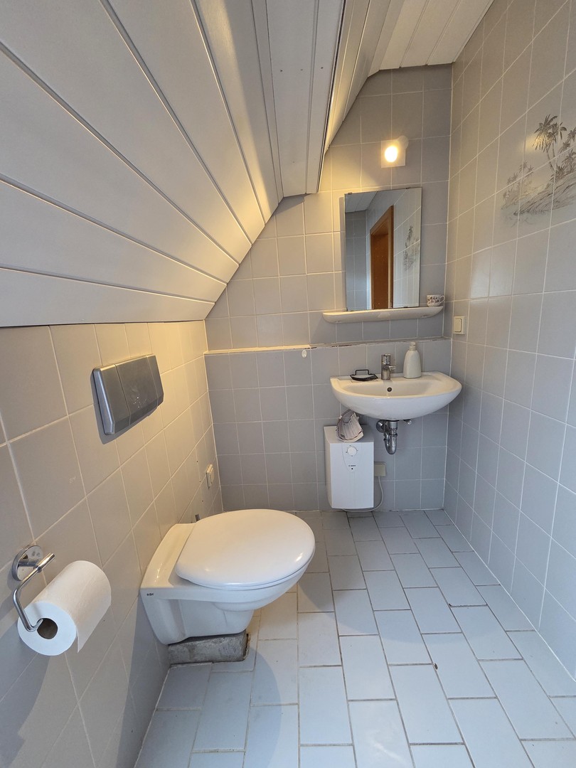 Großzügige, frisch renovierte Maisonette-Wohnung mit 5 Zimmern, 3 Bädern & Balkon – Arnstein – Vorschaubild 15