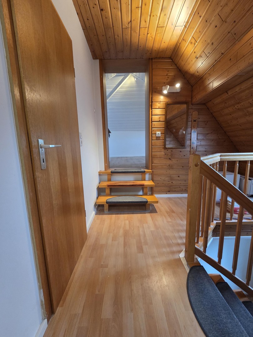 Großzügige, frisch renovierte Maisonette-Wohnung mit 5 Zimmern, 3 Bädern & Balkon – Arnstein – Vorschaubild 16