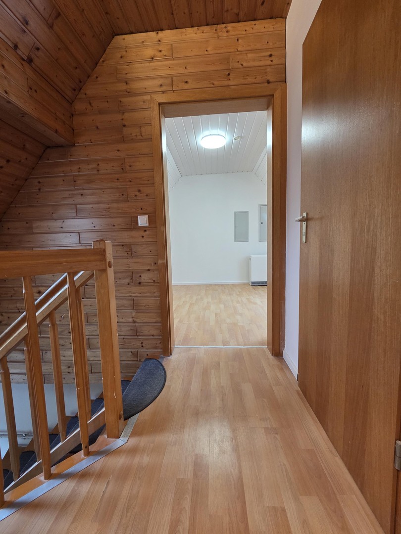 Großzügige, frisch renovierte Maisonette-Wohnung mit 5 Zimmern, 3 Bädern & Balkon – Arnstein – Vorschaubild 17