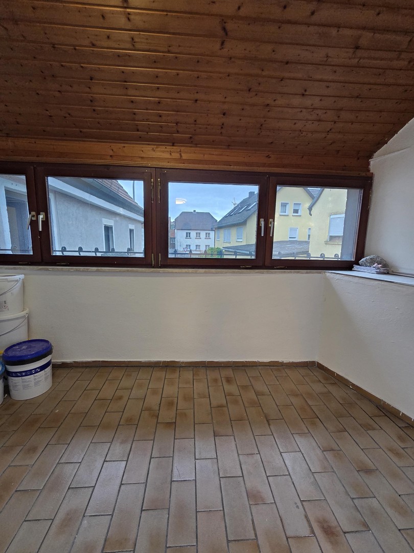 Großzügige, frisch renovierte Maisonette-Wohnung mit 5 Zimmern, 3 Bädern & Balkon – Arnstein – Vorschaubild 27