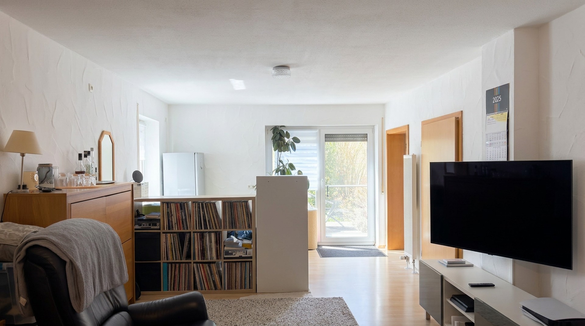 Modernes, massives Einfamilienhaus mit Einliegerwohnung courtagefrei in Kirchheim bei Würzburg – Kirchheim – Vorschaubild 22