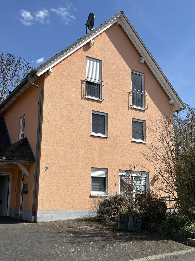 Modernes, massives Einfamilienhaus mit Einliegerwohnung courtagefrei in Kirchheim bei Würzburg – Kirchheim – Vorschaubild 26