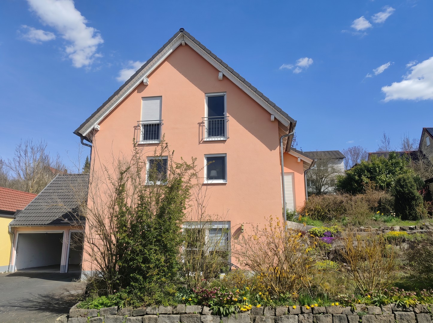 Modernes, massives Einfamilienhaus mit Einliegerwohnung courtagefrei in Kirchheim bei Würzburg – Kirchheim – Vorschaubild 27