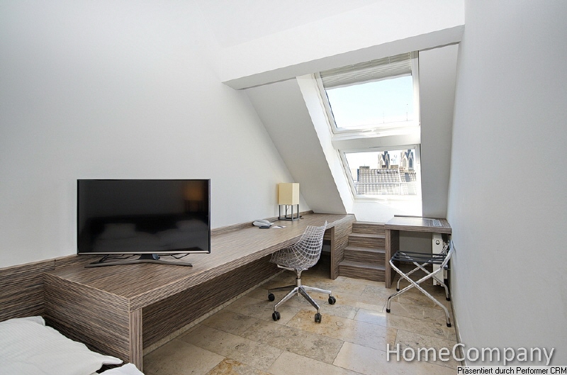 Komplett ausgestattete Maisonette mit Terrassenzugang, in der Nähe der Königsallee in Düsseldorf, Tiefgaragenstellplatz möglich! – Düsseldorf – Vorschaubild 5