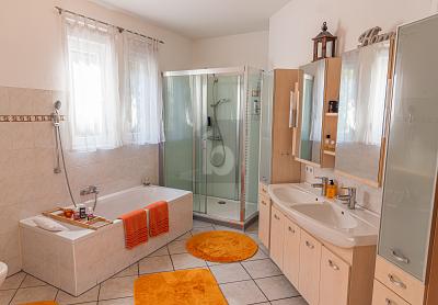EXKLUSIVER WOHNTRAUM MIT WELLNESS-BAD & KAMIN – Stuttgart Feuerbach – Vorschaubild 5